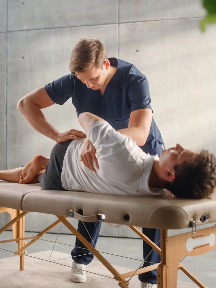 holistyczne_terapie_manualne_bartlomiej_kozuch usatwiveia systemie totalna biologia osteopatia mikrokinezyterpaia biokinezjologia NST