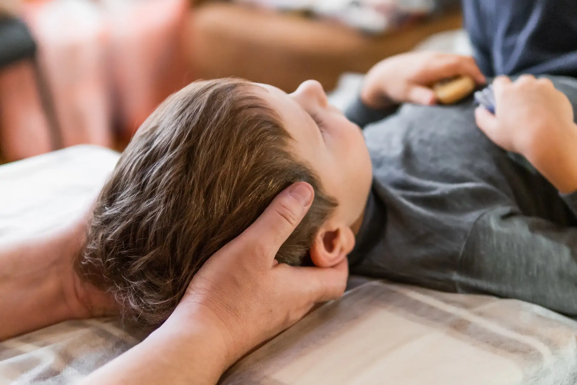 holistyczne_terapie_manualne_bartlomiej_kozuch usatwiveia systemie totalna biologia osteopatia mikrokinezyterpaia biokinezjologia NST Osłabiona odporność u dzieci i dorosłych